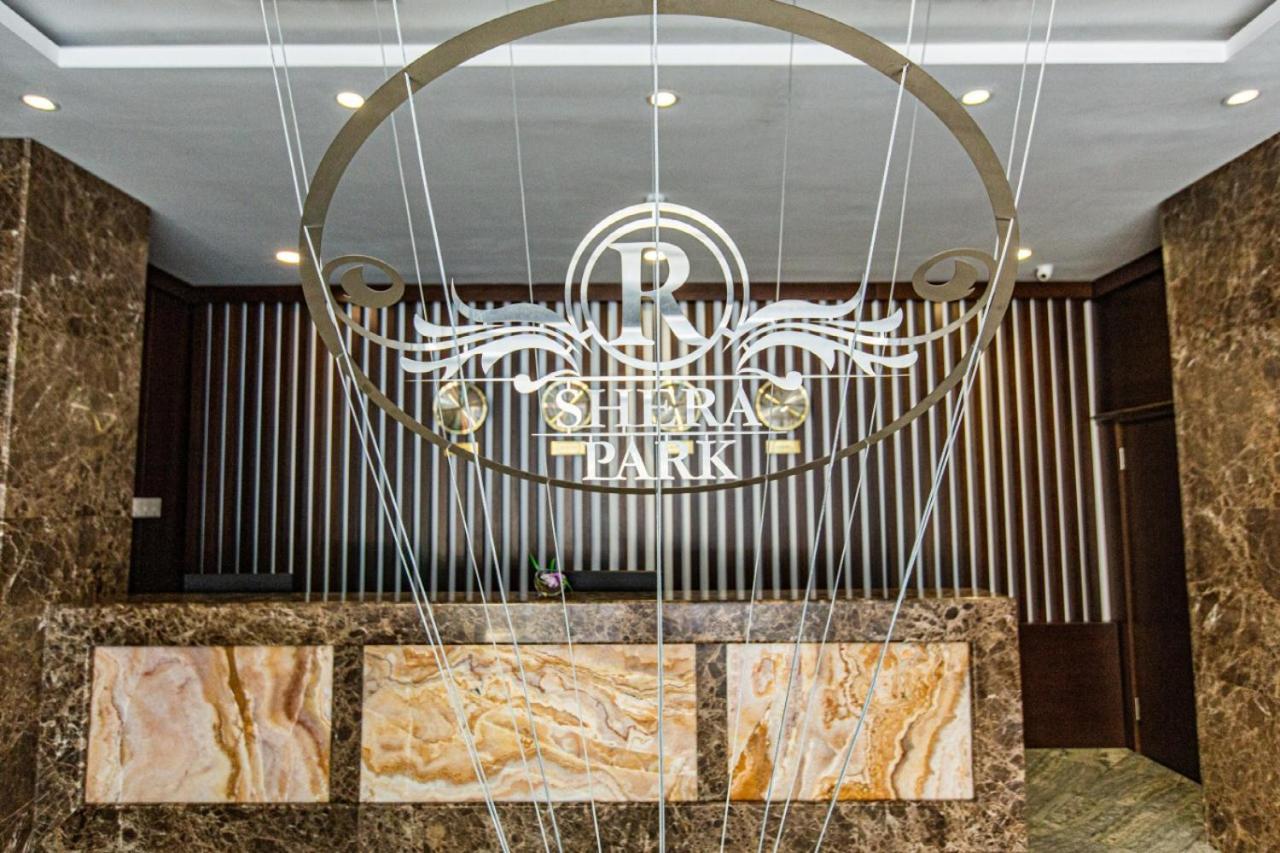 אלמטי Shera Park Boutique Hotel מראה חיצוני תמונה