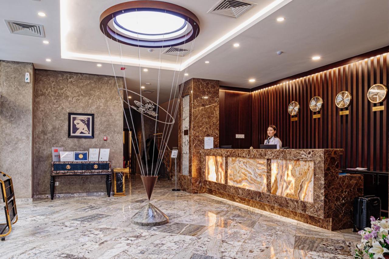 אלמטי Shera Park Boutique Hotel מראה חיצוני תמונה