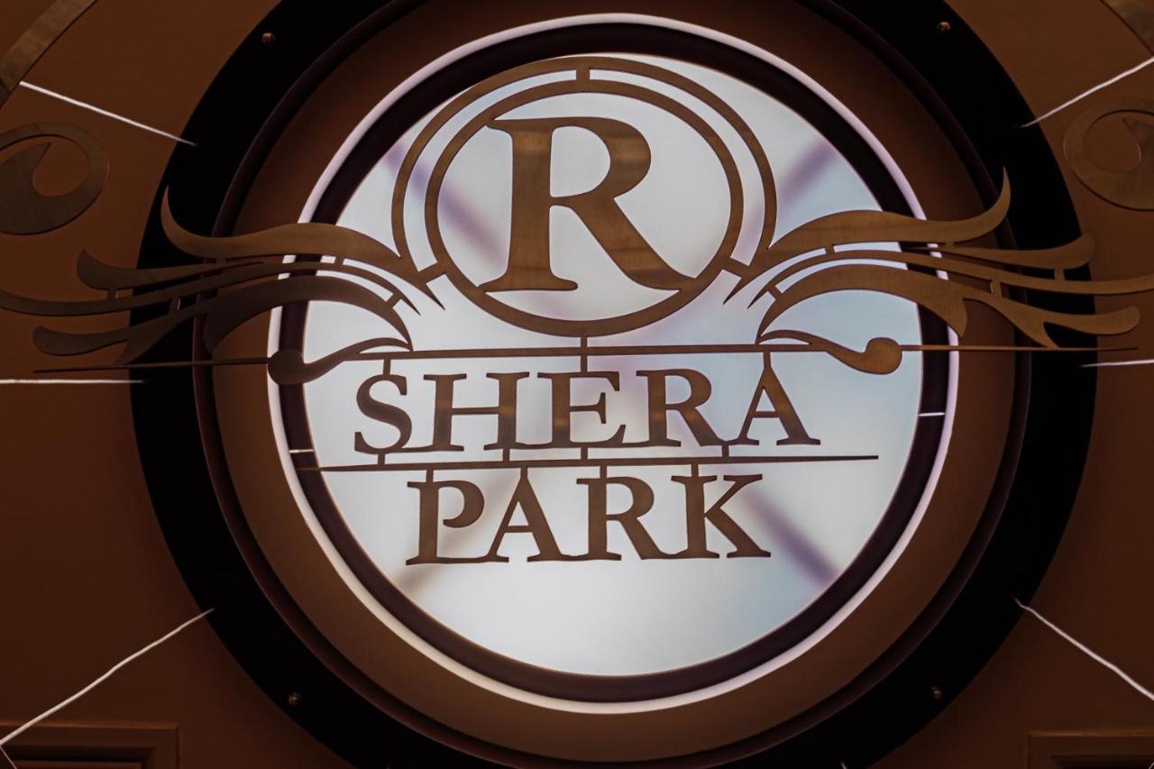 אלמטי Shera Park Boutique Hotel מראה חיצוני תמונה